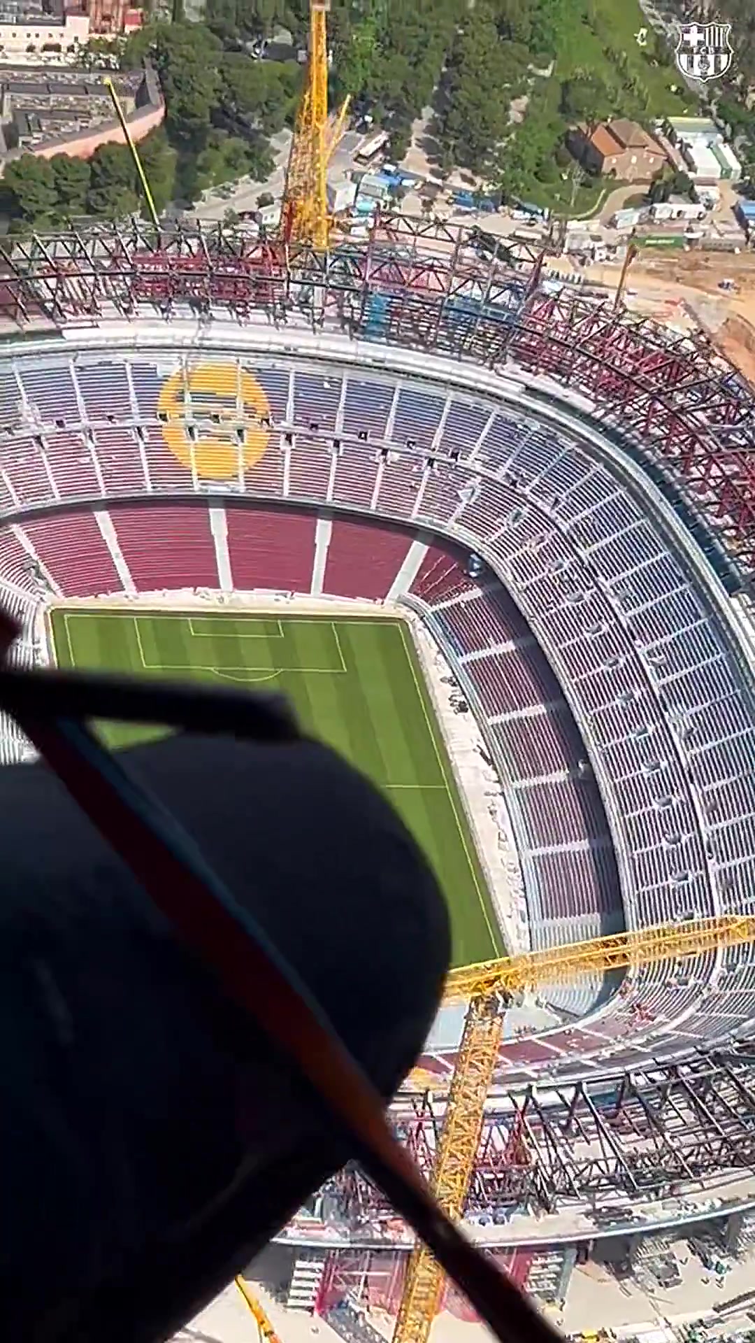 搞快点❗巴萨晒航拍视角看诺坎普球场翻修情况
